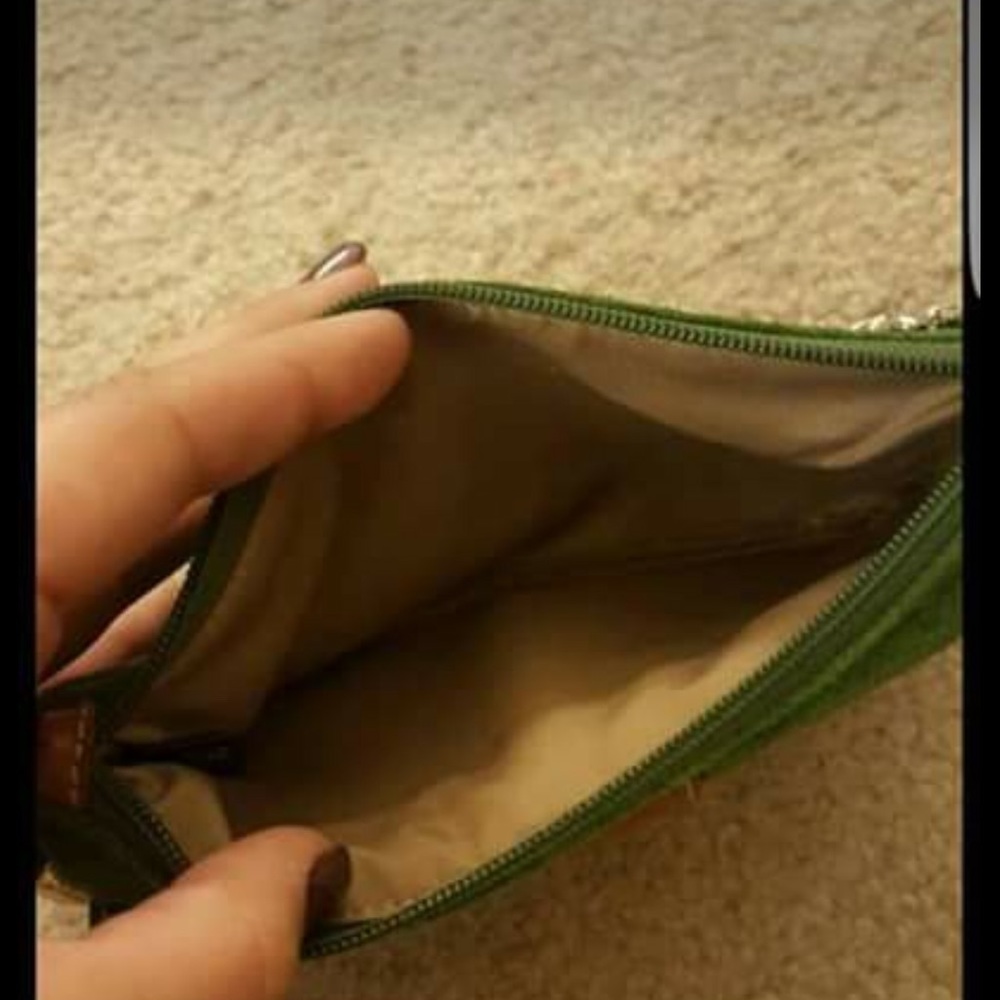 Coach wristlet - Picture 3 of 3